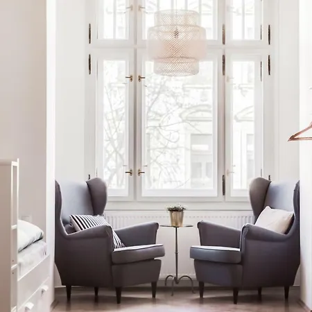 Trendy Local Apartment Prague Exterior photo
